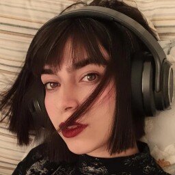 شقایق صفائی